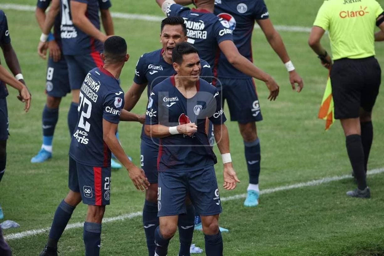 El paraguayo Roberto Moreira fue el héroe del Motagua al marcar el gol de la victoria ante Olimpia que le dio el pase a las semifinales del Clausura 2022.