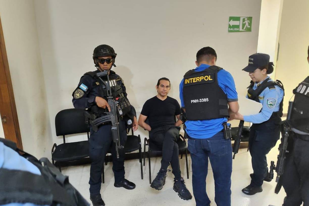 Sin embargo, las investigaciones indican que, tras tres años de operaciones, se comenzaron a desviar fondos hacia cuentas personales de altos funcionarios de la cooperativa, por la cantidad de 35 millones de dólares, que fueron sustraídos periódicamente y de manera ilícita.