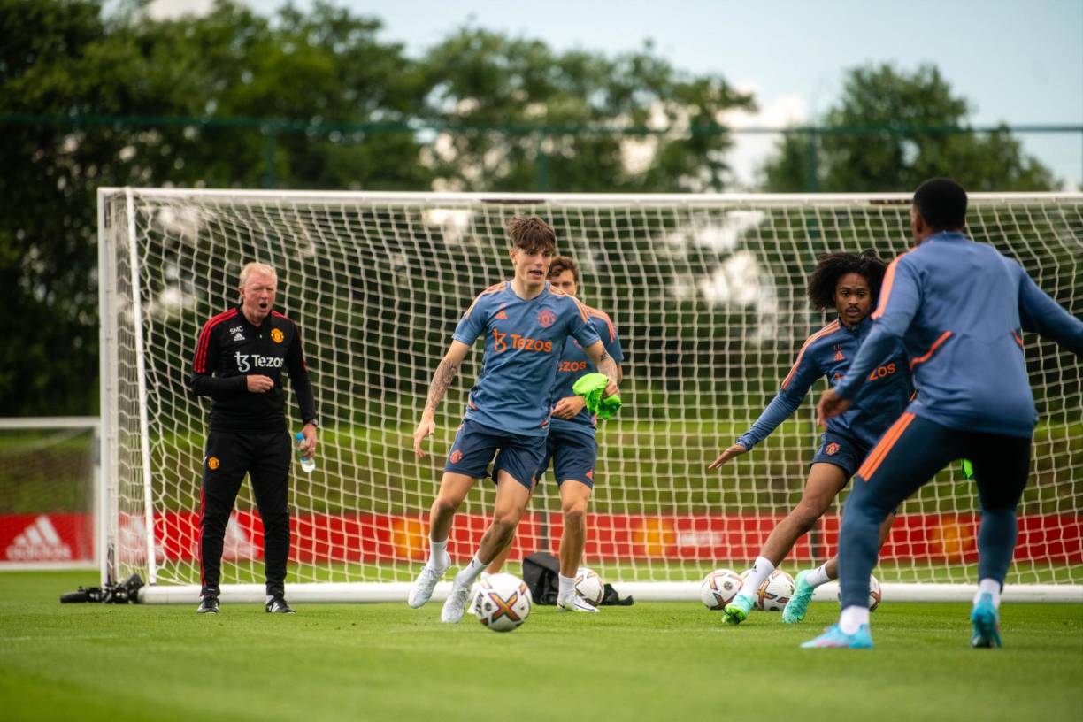 Los jugadores deben mejorar su estado físico y el lenguaje corporal ‘inaceptable’ del último periodo.