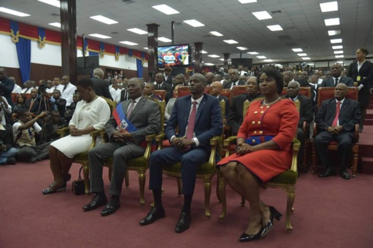 La elección de Moïse pretende poner fin a la larga crisis política que empezó en octubre de 2015, cuando el empresario ganó en primera vuelta las presidenciales pero los resultados fueron anulados debido a fraudes masivos.