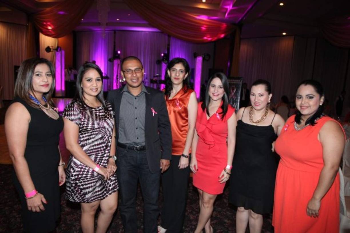 María Cubas, Melissa Lea, Ramón Ochoa, Patty Jaar, Ruth Estévez, Joaquina Tábora y Dayana Cardona.