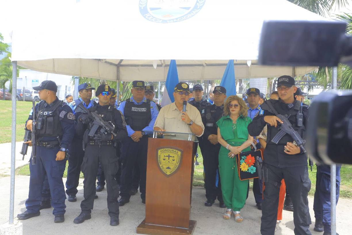 Sánchez dio estas declaraciones durante una conferencia de prensa en Expocentro, previo al anuncio de la suspensión del toque de queda para los municipios de San Pedro Sula y Choloma.