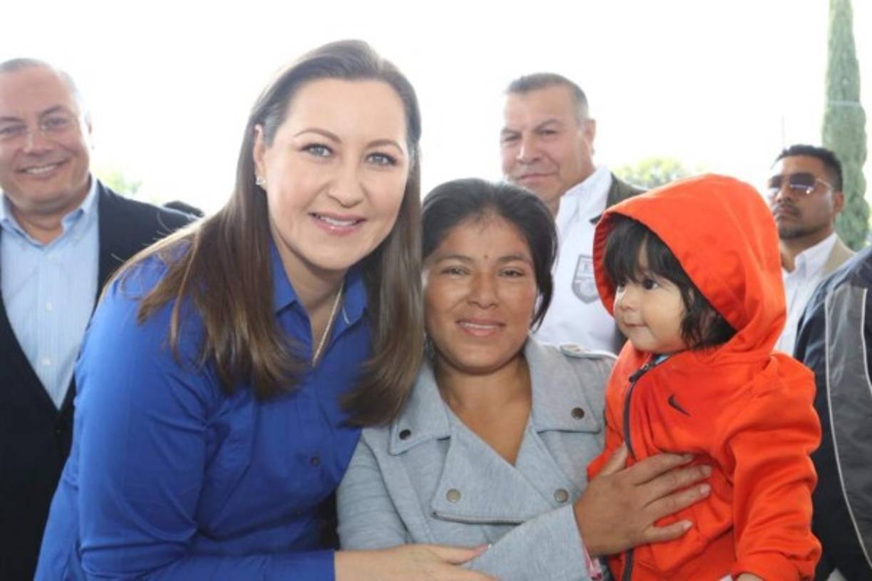 La Sala Superior del Tribunal Electoral del Poder Judicial de la Federación (TEPJF) ordenó la realización del recuento total de los votos y confirmó la validez de la elección por cuatro votos contra tres, de los siete magistrados de la Sala Superior, después de acusaciones de fraude, robo y quema de urnas.
