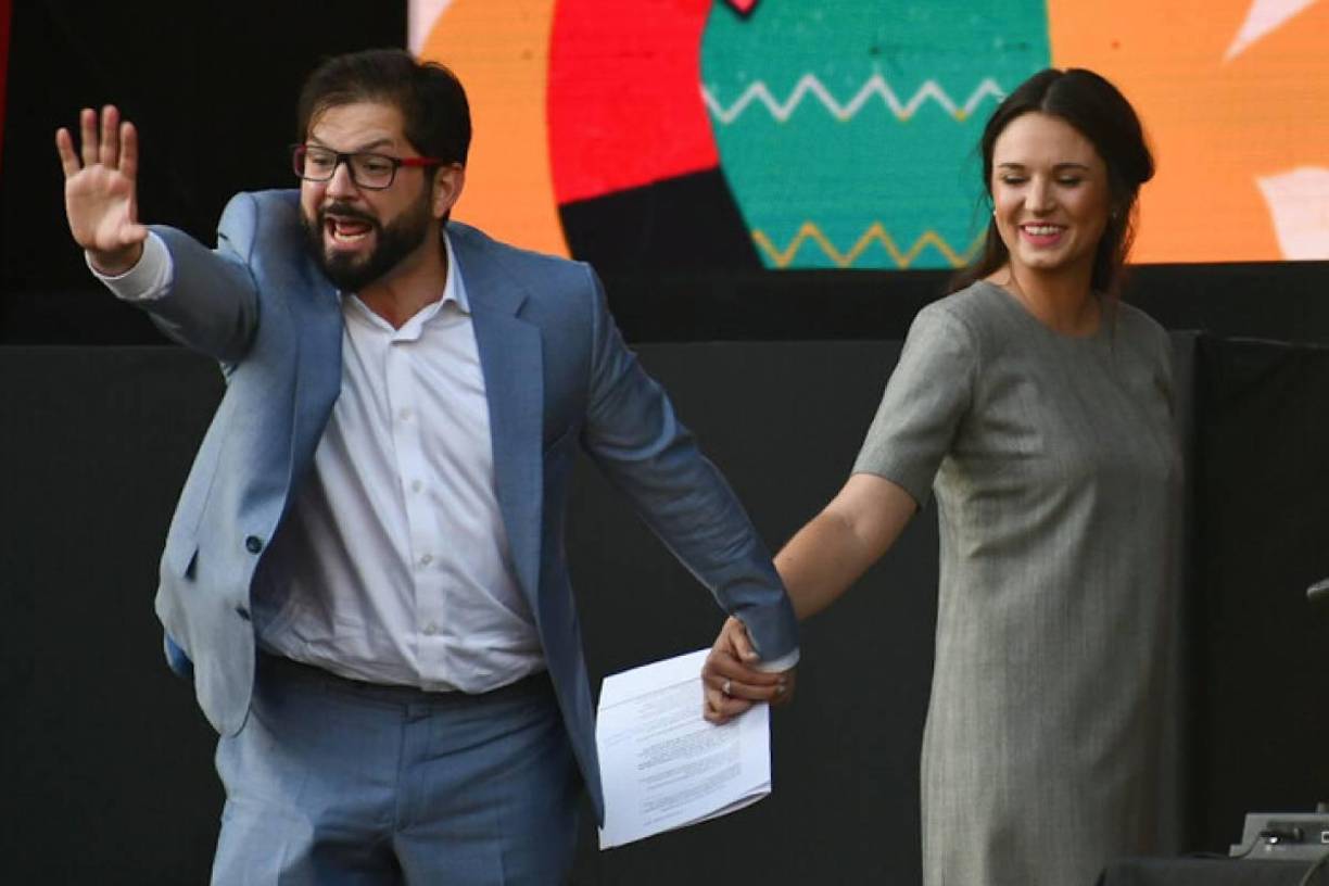 “De una curiosidad infinita por los misterios de la vida porque sobre todo tiene ganas de vivirla. Es generosa como nadie, tenga poco o mucho, siempre va a compartir porque su manera de entender las relaciones es desde la empatía más profunda que solo tiene sentido cuando nos entendemos como seres dignos del mismo respeto”, escribió. 