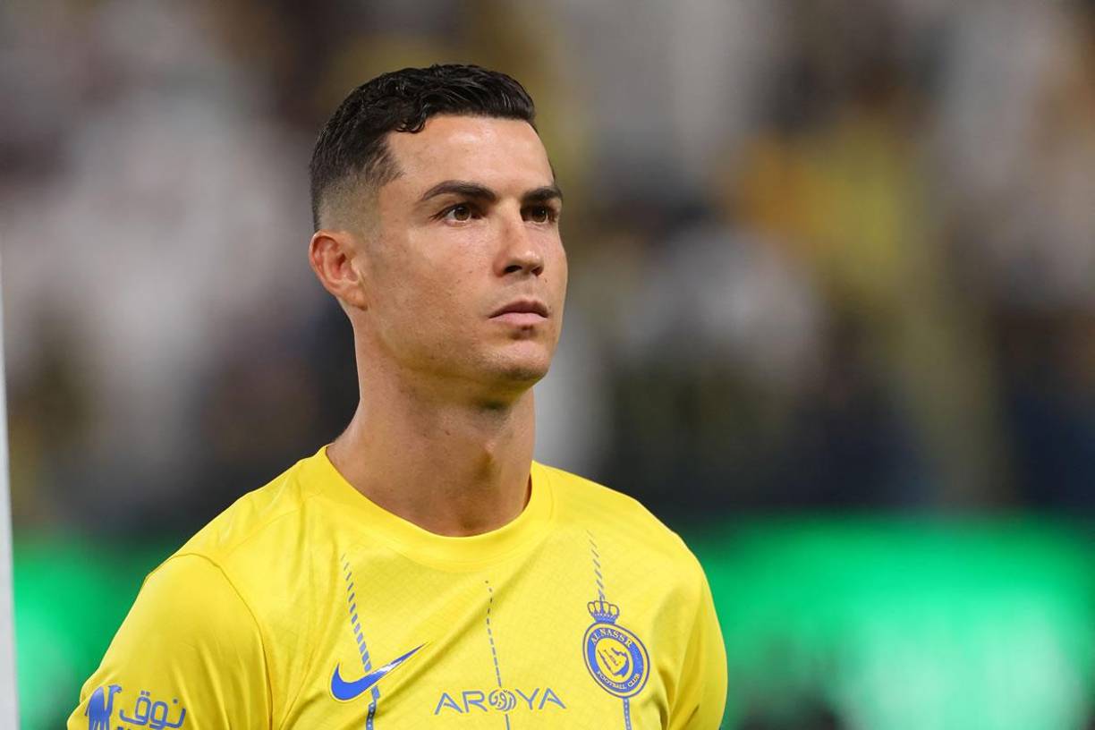 Sin embargo, si se clasifica para octavos o sigue avanzando en el torneo, no hay que descartar que deba volver a pisar tierras iraníes, lo que podría provocar, en caso de que CR7 formara parte de la expedición del cuadro saudí, que fuera detenido por las autoridades de aquel país para obligarle a cumplir la condena.