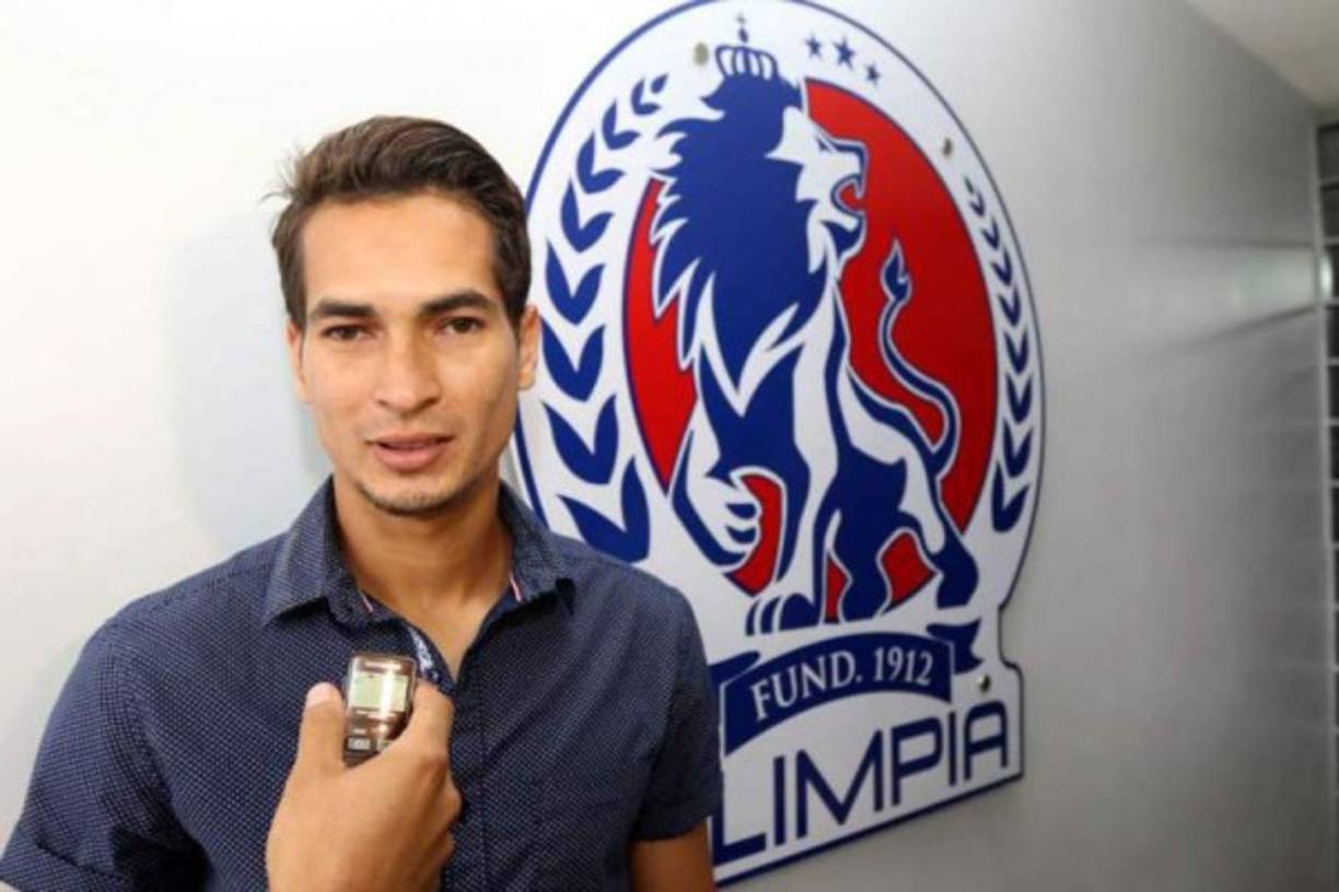 El Vida está haciendo todo lo posible para incorporar al mediocampista Marcelo Canales, quien no entra en los planes del Olimpia para el Torneo Apertura 2017-2018. Los cocoteros están en conversaciones con los directivos del club blanco.