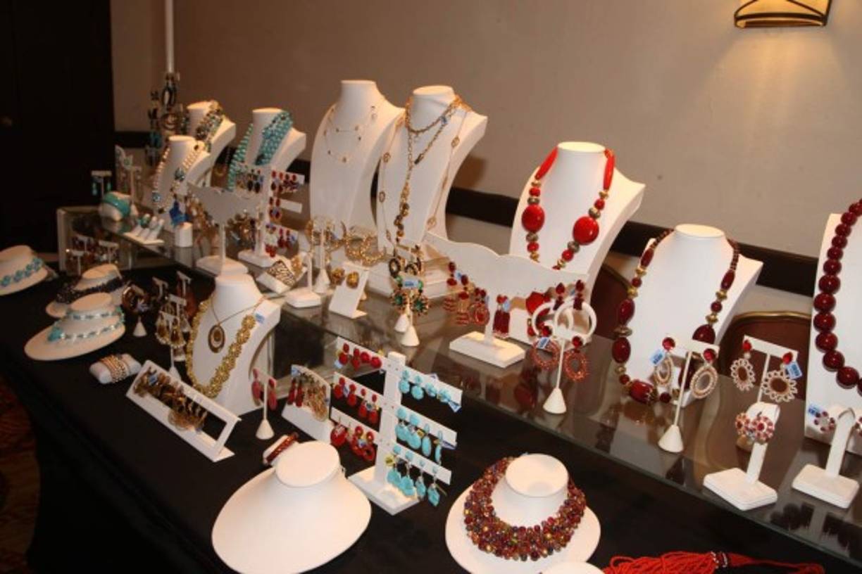 Cada diseño fue creado con piedras exóticas.