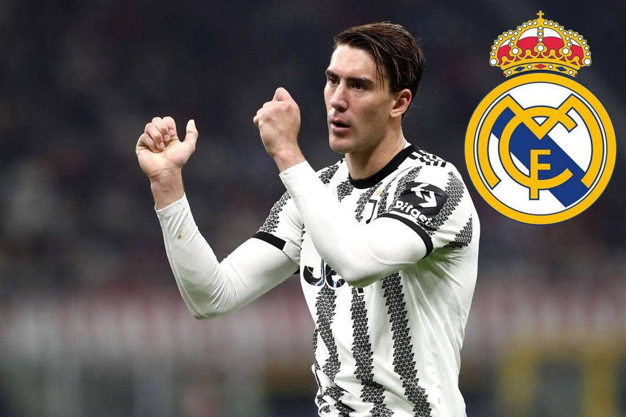 Florentino Pérez está preparando un bombazo para el mercado de fichajes de invierno. Según varias fuentes tanto italianas como cercanas al conjunto merengue, el delantero de la Juventus, Dusan Vlahovic, no se encuentra feliz en Turín y se ha ofrecido al equipo blanco para solventar sus carencias en la punta de ataque, publica Fichajes.net. La Juve estaría dispuesta a aceptar la marcha de su magnífico atacante a cambio de 100 millones de euros. En Inglaterra, el Arsenal prepara 80 M€.