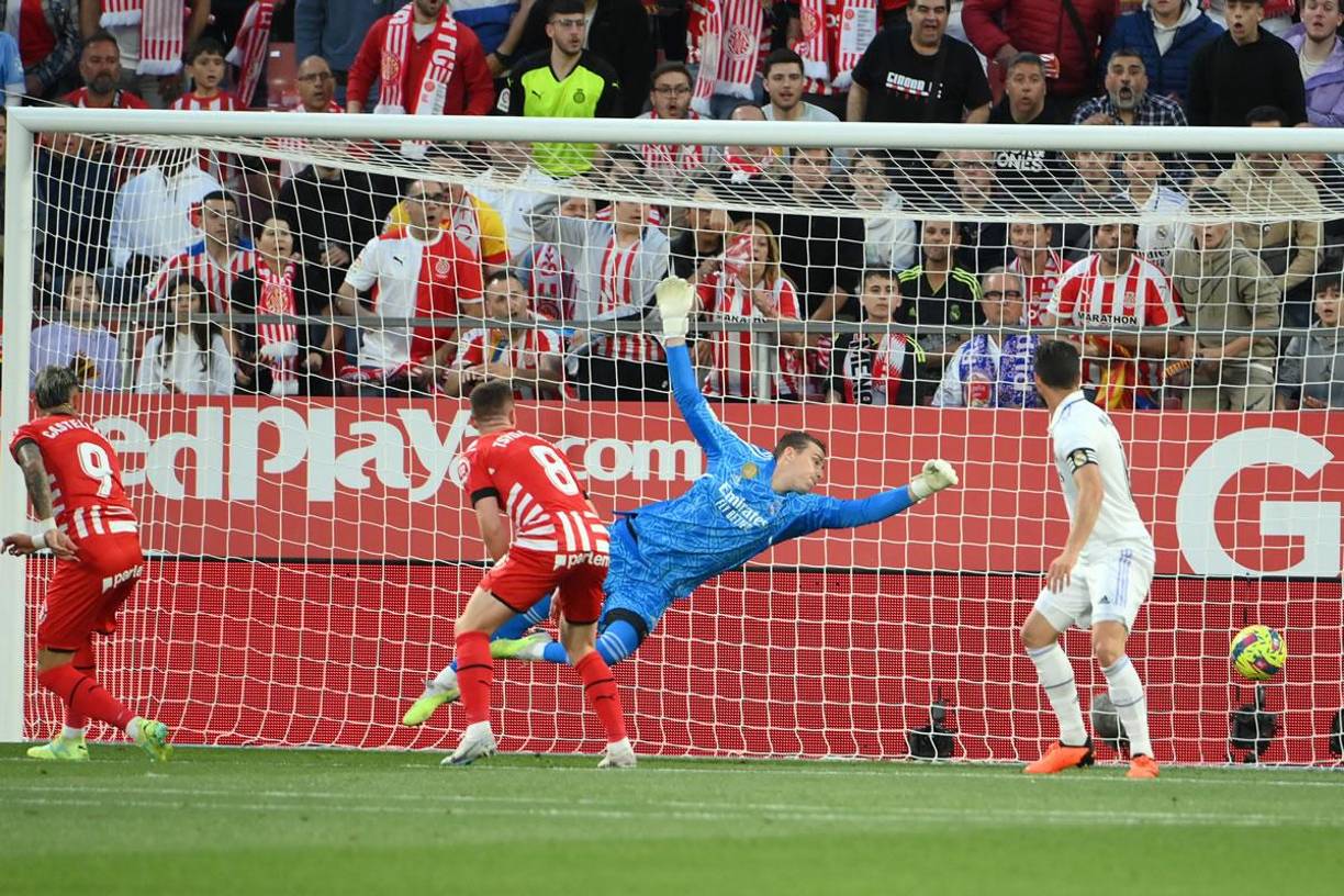 El delantero argentino Taty Castellanos marcó de cabeza el 1-0 del Girona. Nada pudo hacer Andriy Lunin pese a su volada.