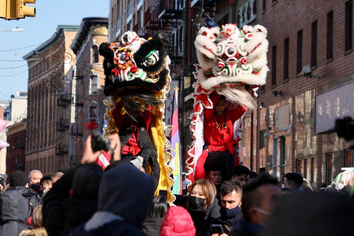 En Nueva York cientos de personas participaron en el desfile por el Año Nuevo Lunar.