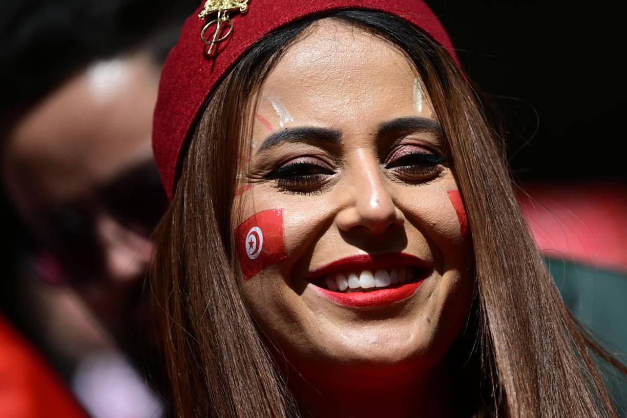 La ‘marea roja’ se roba el show y bellezas en Túnez-Australia