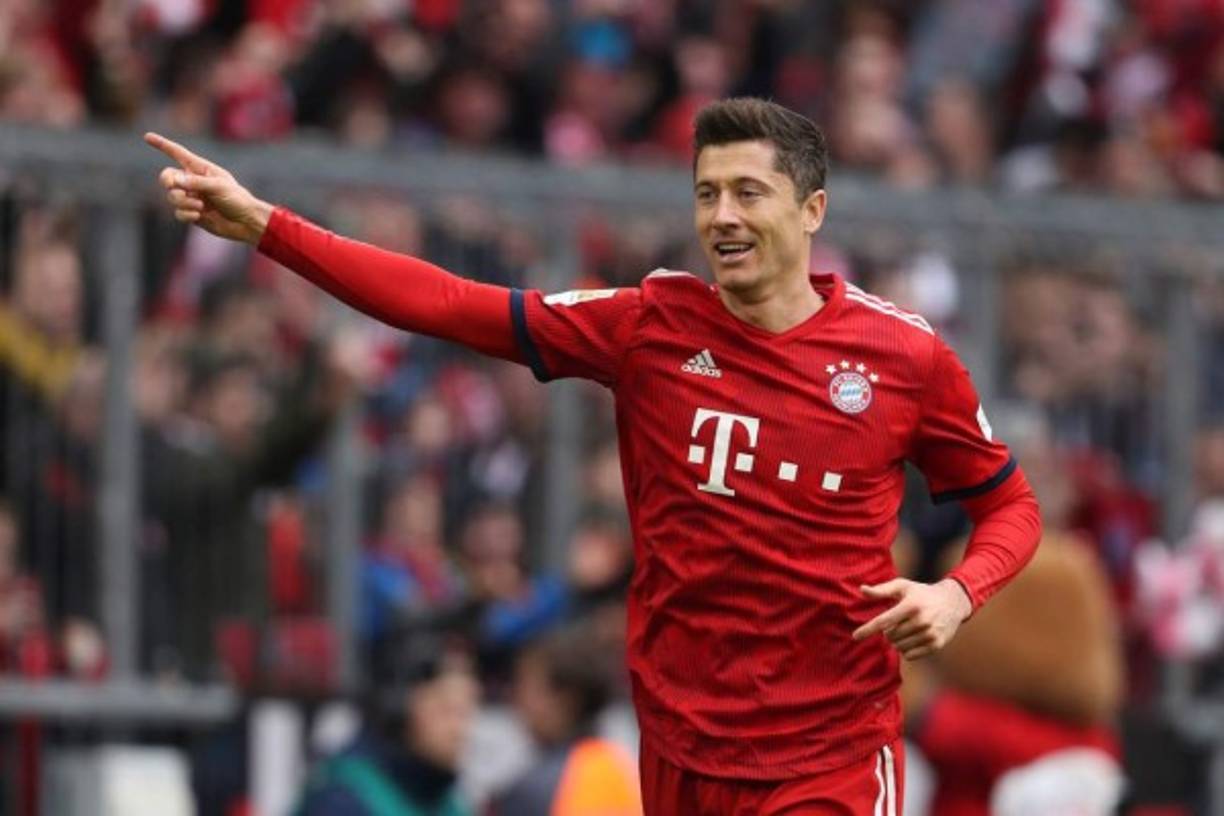 6. Robert Lewandowski - Bayern Múnich - Ha jugado esta temporada 25 partidos y ha marcado 18 goles.