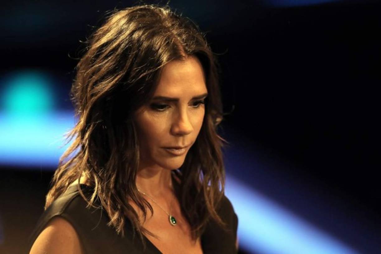 Victoria Beckham robó las miradas en la Gala de la UEFA. Foto AFP