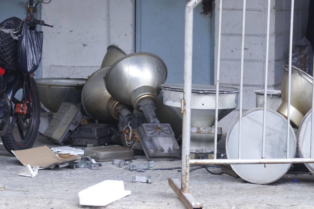 Estos son algunos de los que se bajaron y estaban dañados.