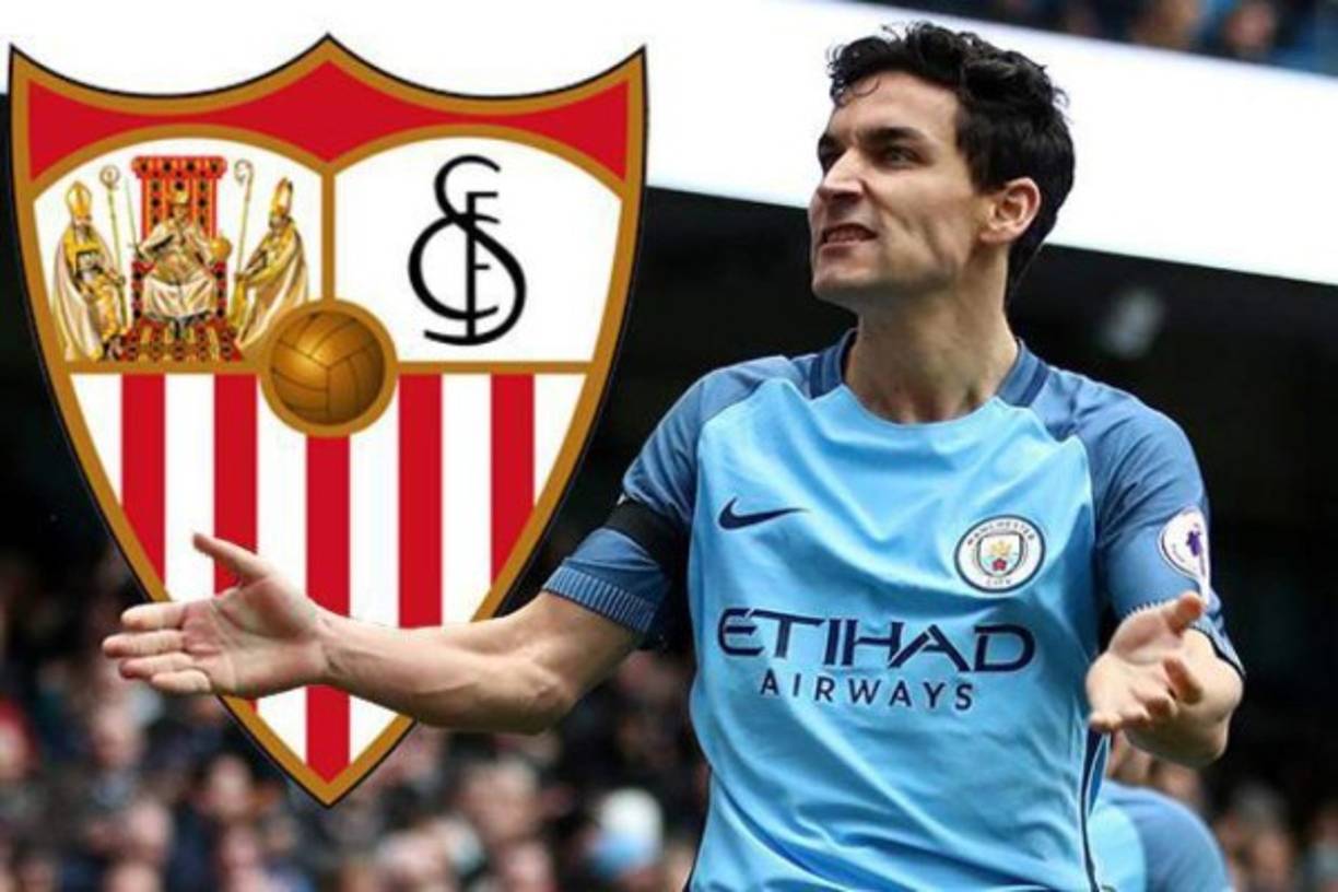 El extremo andaluz Jesús Navas será agente libre a partir del 30 de junio y todo apunta a que podría regresar a la Liga Española de la mano de su antiguo equipo el Sevilla. El presidente del club hispalense, José Castro, se pronunció al respecto asegurando que Navas “puede ser uno de los jugadores en los que trabaja la dirección deportiva. Termina contrato y es de la casa de toda la vida”. Después de abandonar el Sevilla en 2013, volvería con 31 años.