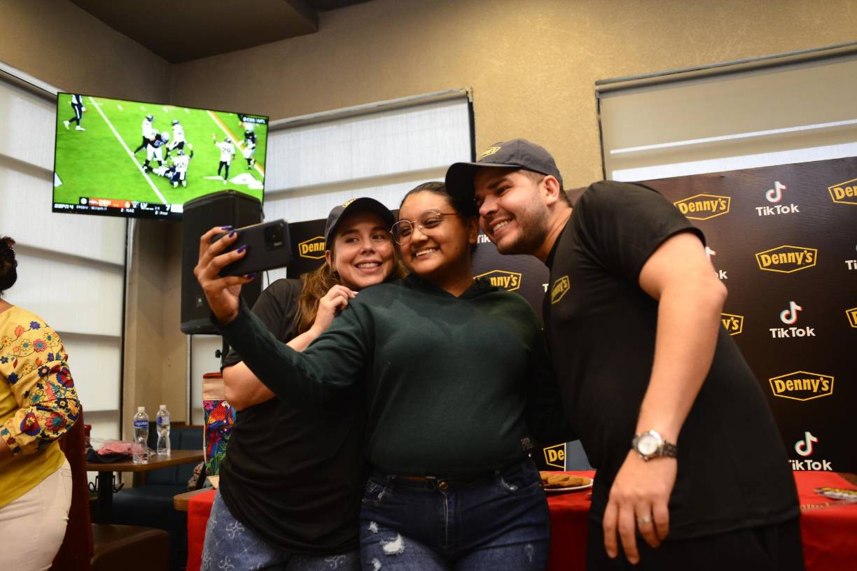 Así fue el “meet and greet” con Antonia Botero y Chavi, de “Los Chicaneros”