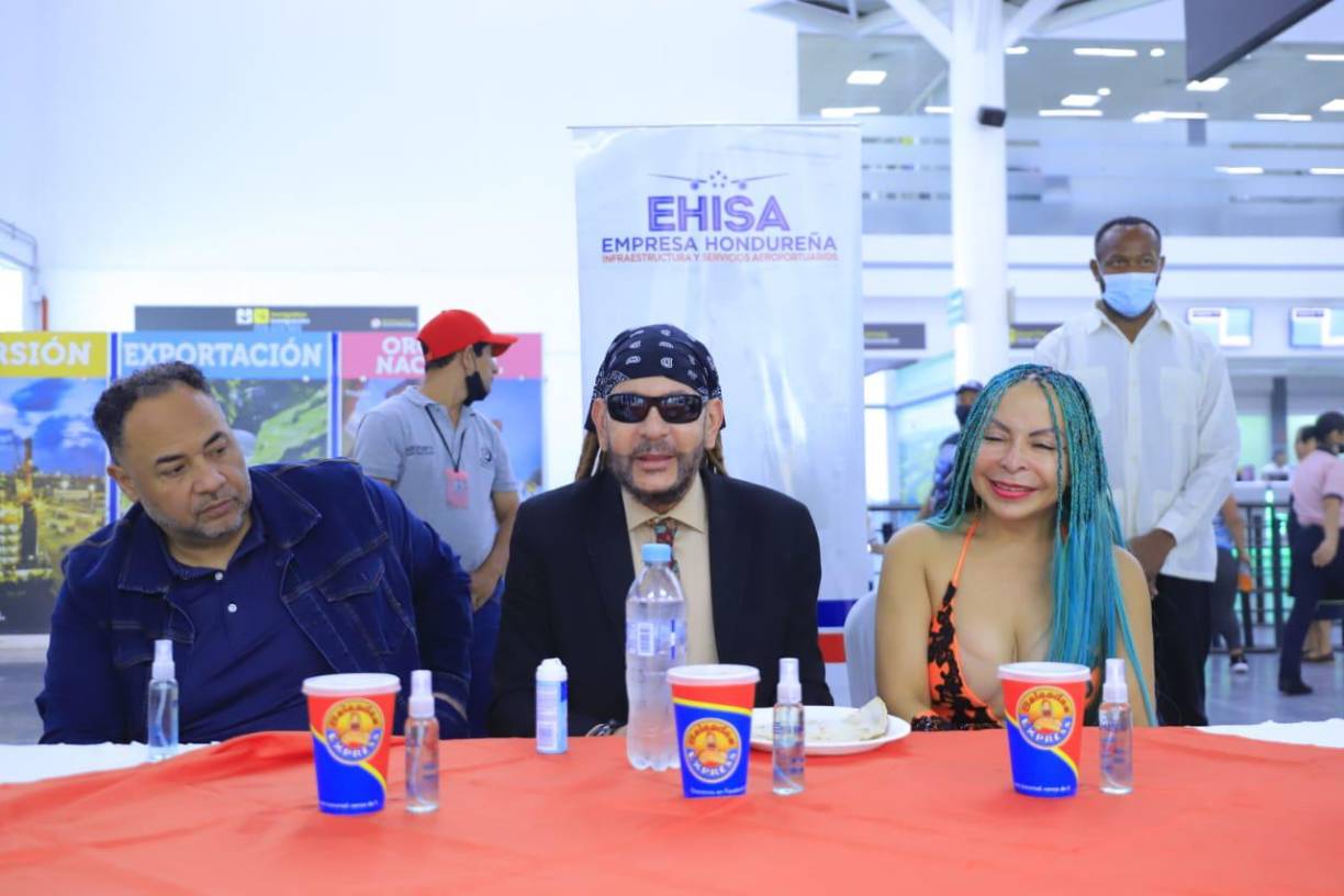 El “Cuco”, como se le llama cariñosamente, dio una conferencia de prensa, previo al concierto que ofrecerá este sábado 27 de agosto en Santa Rosa de Copán. 