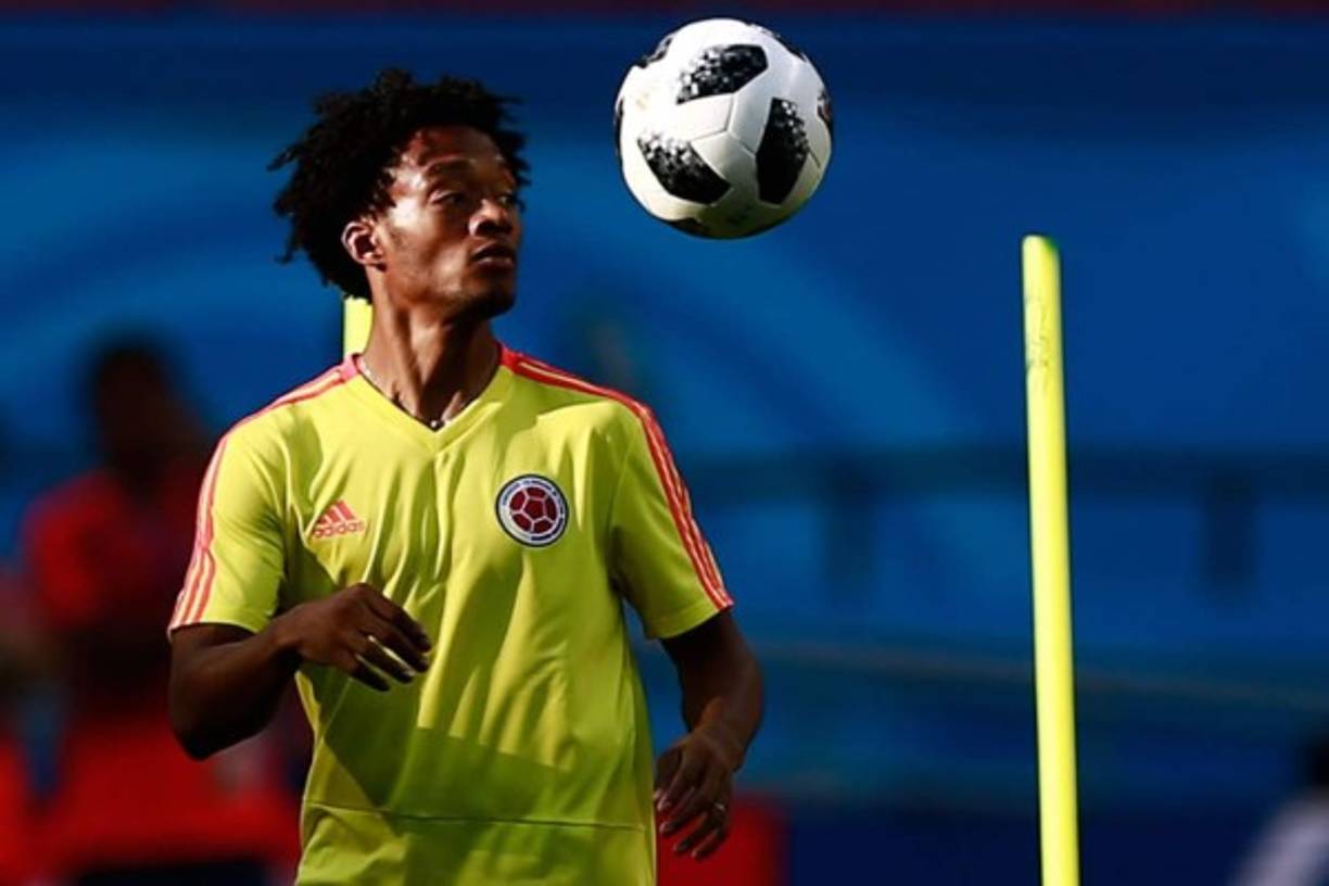 La Gazzetta dello Sport informa que Juan Guillermo Cuadrado y la Juventus están muy cerca de prolongar su contrato hasta 2021 con una opción por un año extra. Se habla de que el colombiano recibirá más de cuatro millones por temporada en esta extensión.