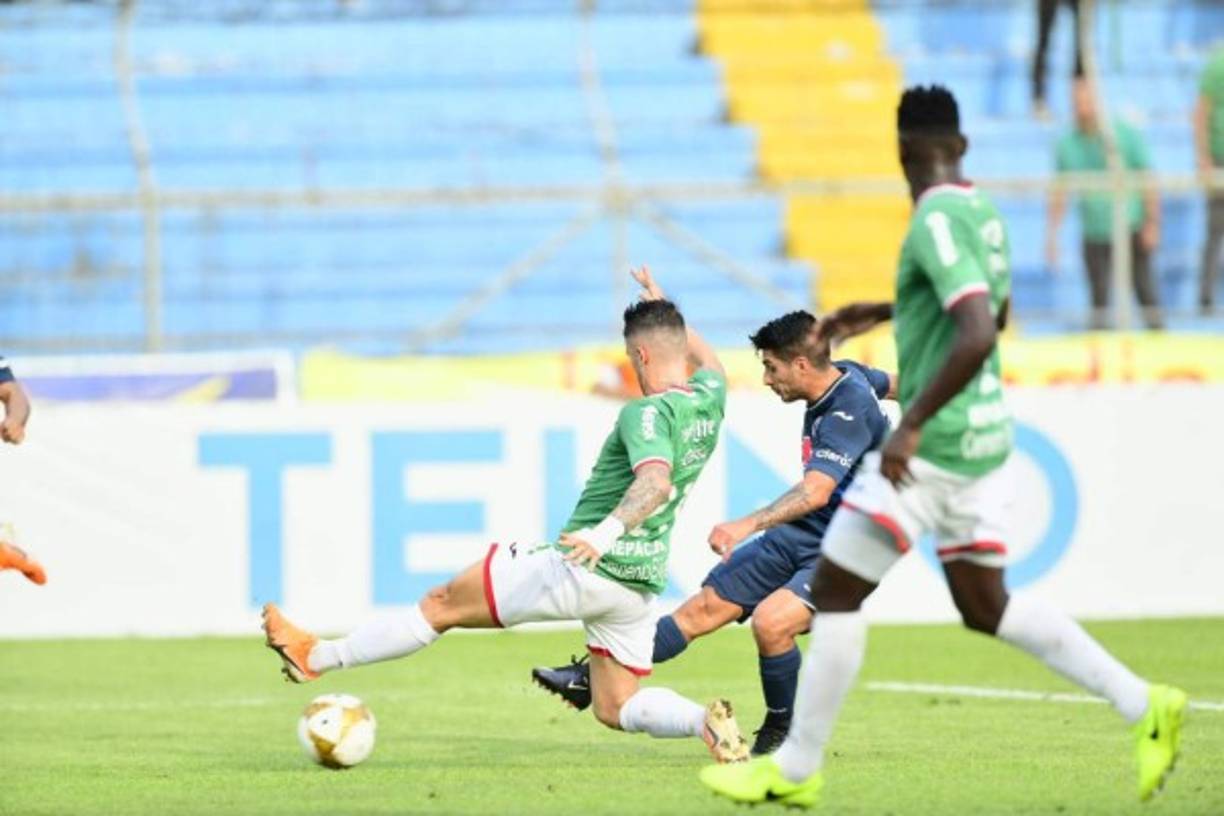 Con este disparo de derecha, Matías Galvaliz empató el partido para el Motagua.