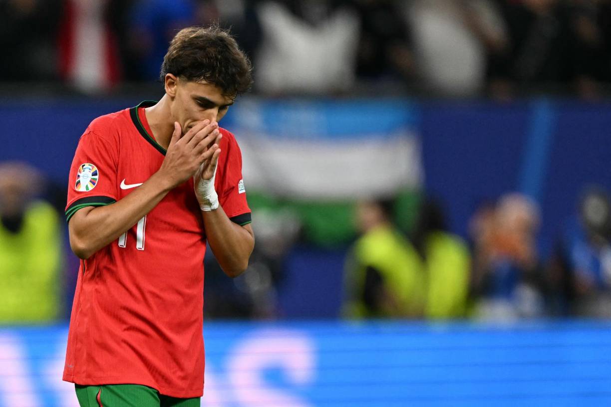 El ‘villano’. Los lanzamientos desde los once pasos decidieron el ganador del pulso y allí el envío del propio Joao Félix al palo terminó dando el billete a ‘semis’ a los franceses, que habían perdido las tres últimas veces que habían tenido que disputar la tanda de penales en grandes torneos.