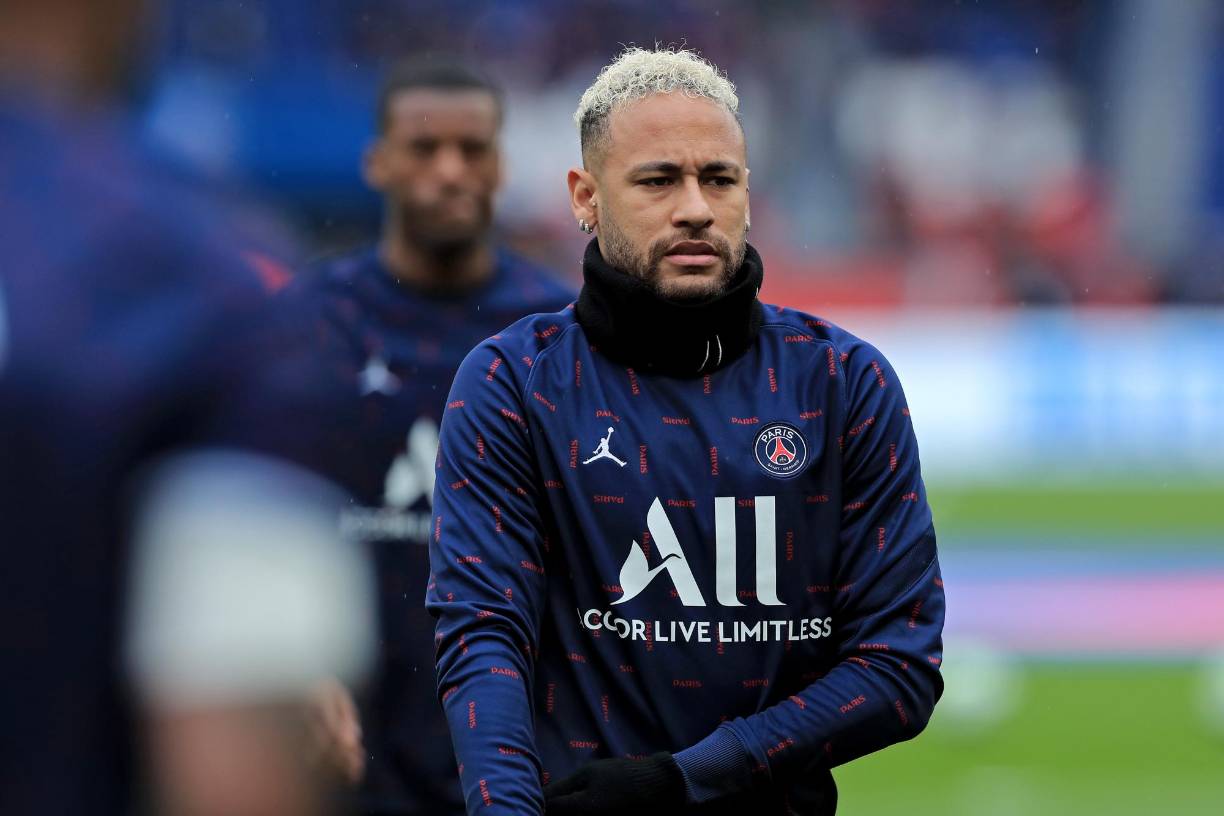 Sorpresa. Según el portal francés ‘Footmercato’, el PSG ya no quiere saber nada de Neymar y se lo habría ofrecido a varios clubes europeos, entre ellos el FC Barcelona.