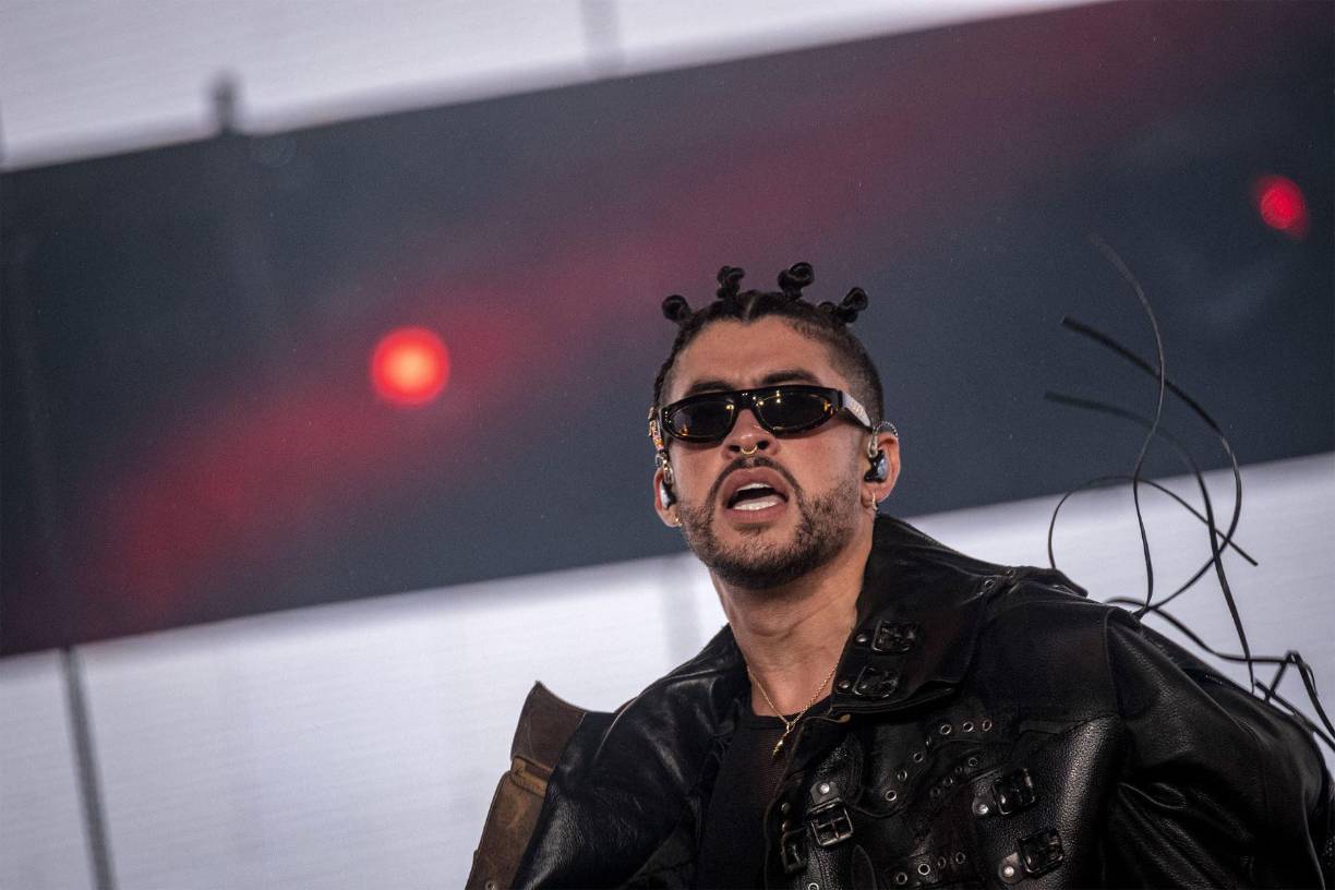 También a llevado los moños a otro nivel, aquí en cuatro mini opciones.