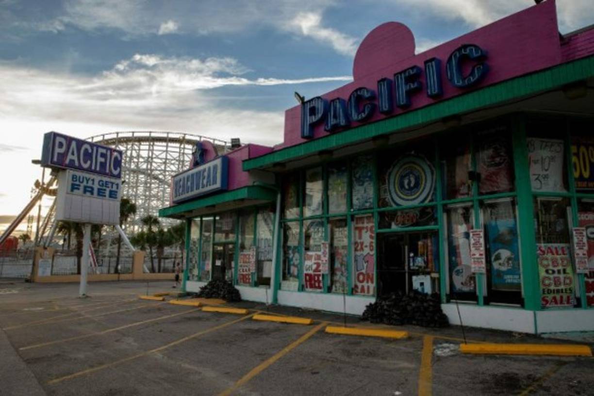 Los parques acuáticos en Carolina del Norte se mantienen cerrados desde el martes pasado por Florence.