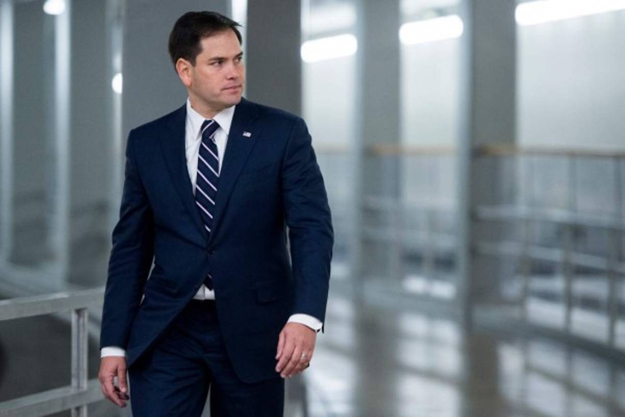 4. El Senador Marco Rubio. El político cubanoamericano de 45 años anunció su candidatura el 13 de abril de 2015. Actualmente funge como Senador de la Florida y ha sido reconocido como la gran esperanza de los republicanos. <br/>