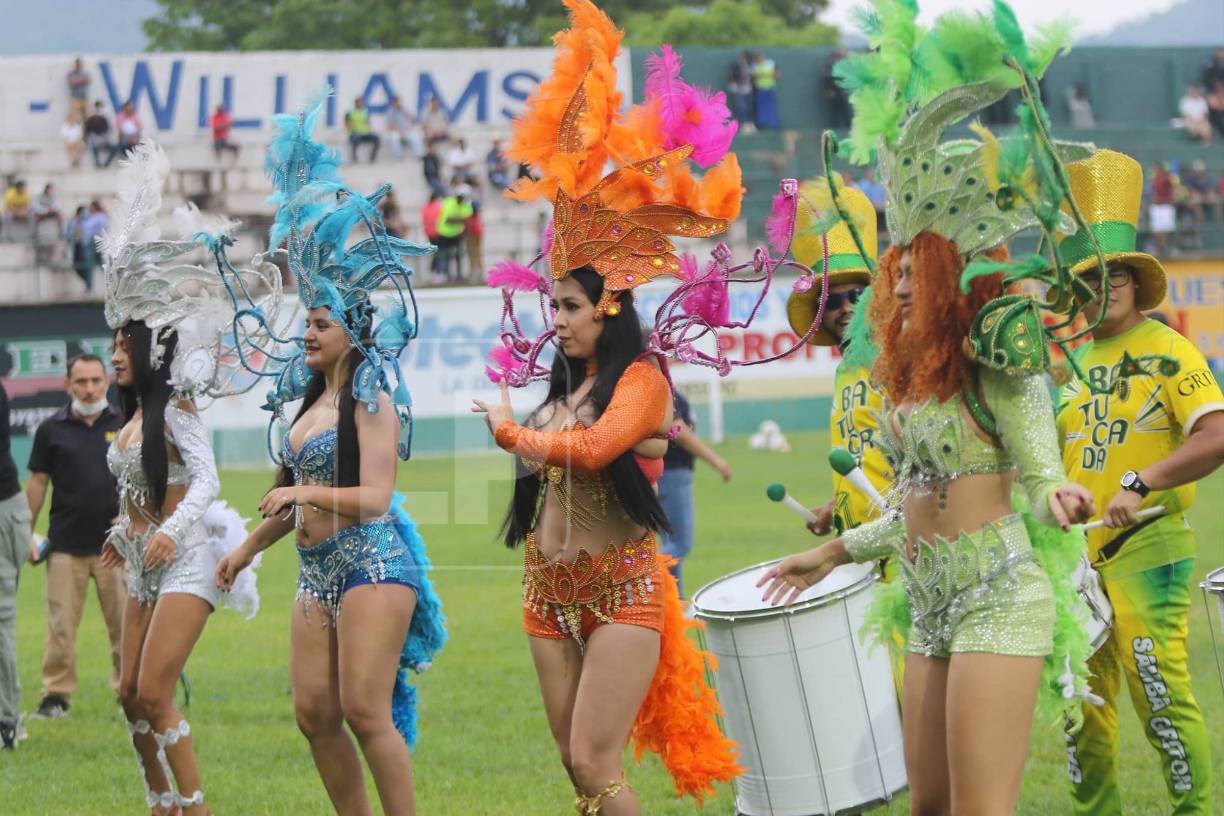 Estas chicas se robaron el show con sus atuendos en la Gran Final de la Liga de Ascenso de Honduras.