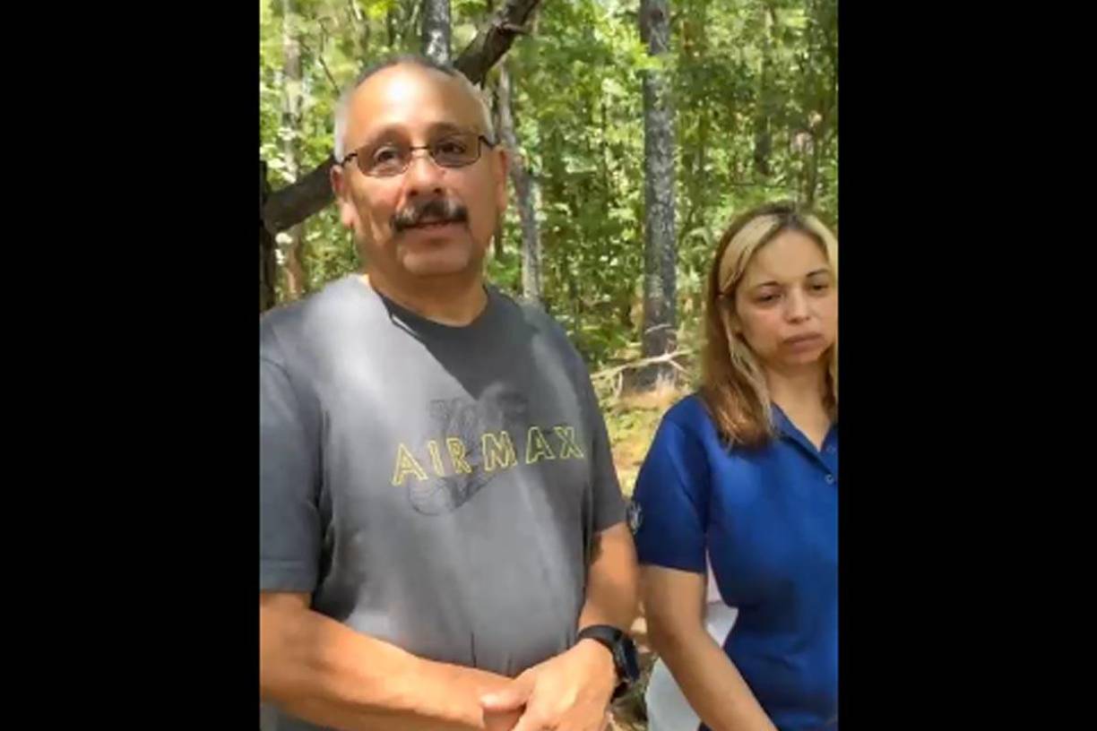  “Mi hija, la niña de mis ojos, Mía, mi bebé. Dios Padre la pidió a ella y a su ‘baby’ y ahora ella y mi nieto están en el cielo con Dios. De todo Les pido ayuda para poder darle una digna sepultura a ella y a su bebé”, publicó la mamá de Mía en un GoFundMe, donde piden fondos para su funeral.