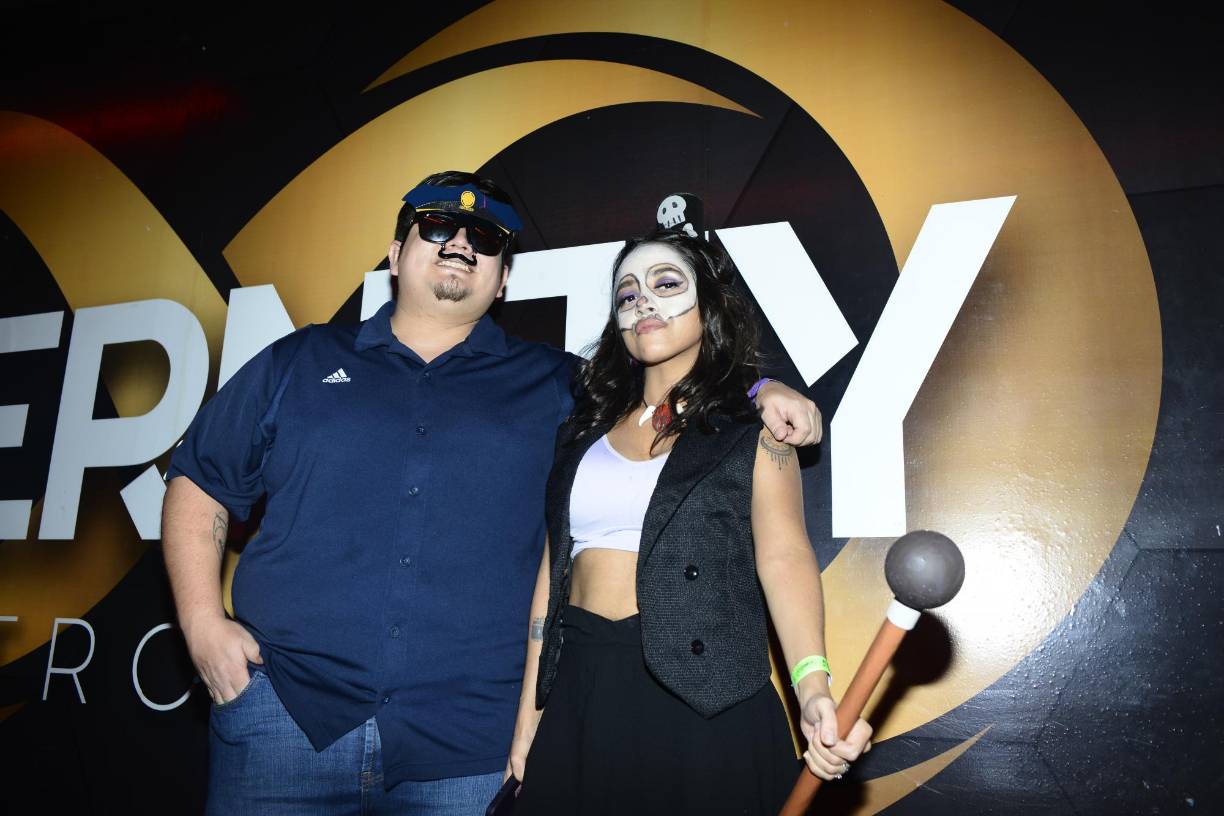 Jonathan Portillo y Angélica Canales