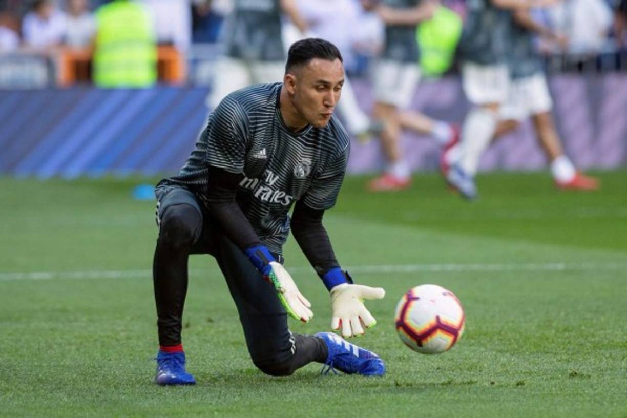 En la portería estaría el costarricense Keylor Navas, que ha vuelto a la titularidad con Zidane que dería a Thibaut Courtois en el banquillo.