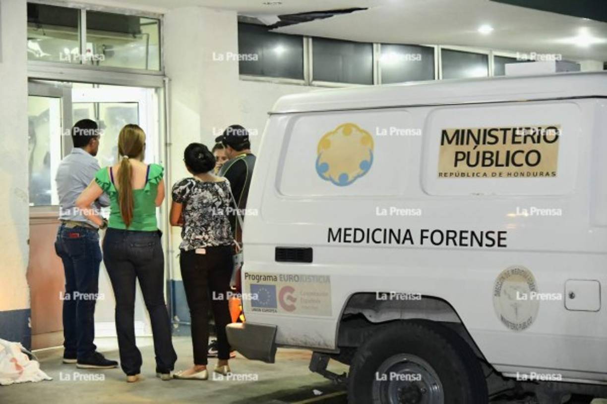 Tras el hecho, el conductor del rapidito llevó a la joven gravemente herida al hospital Mario Rivas, pero murió cuando iban en el camino.