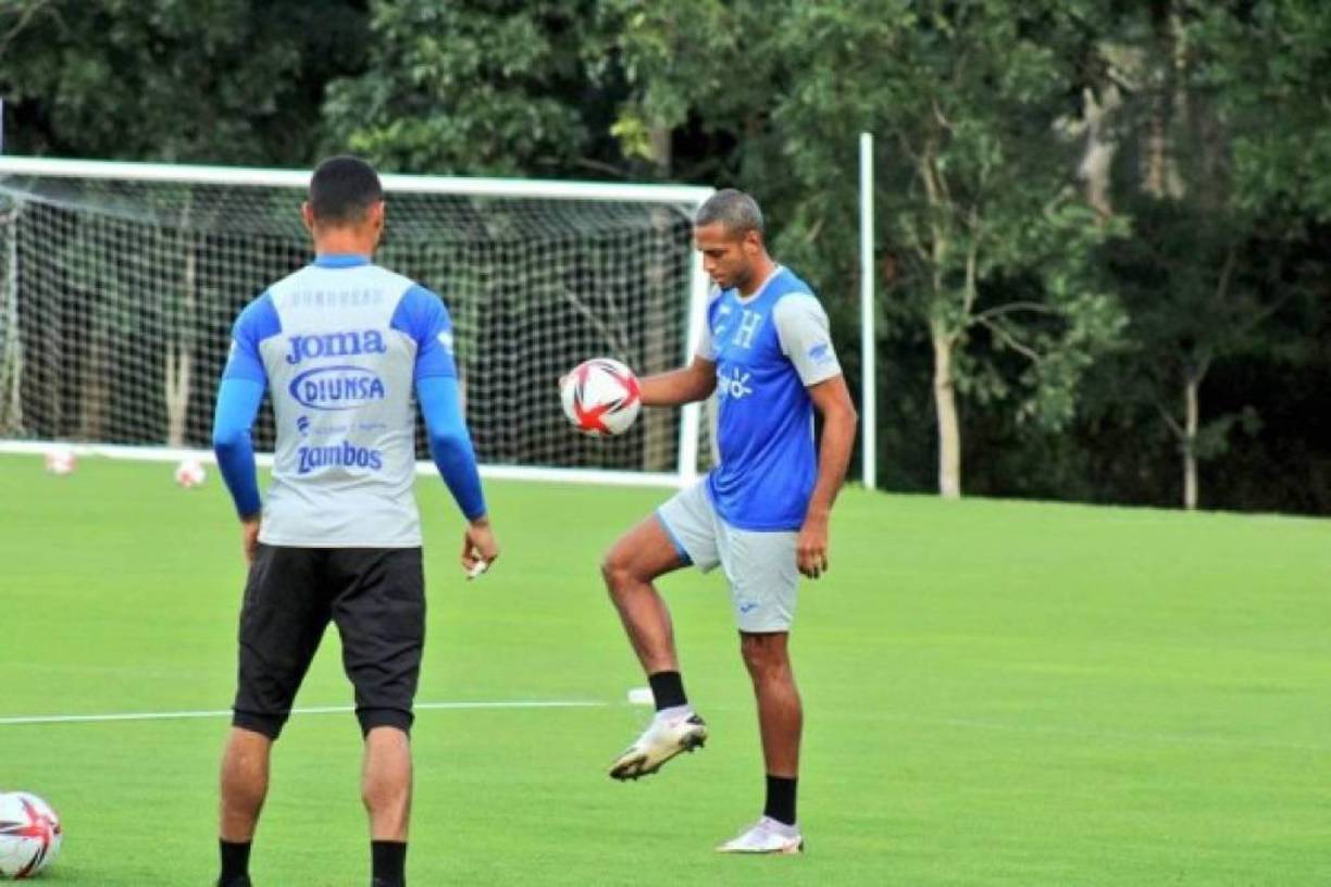 Eddie Hernández: Será el centrodelantero de Honduras ante Colombia.