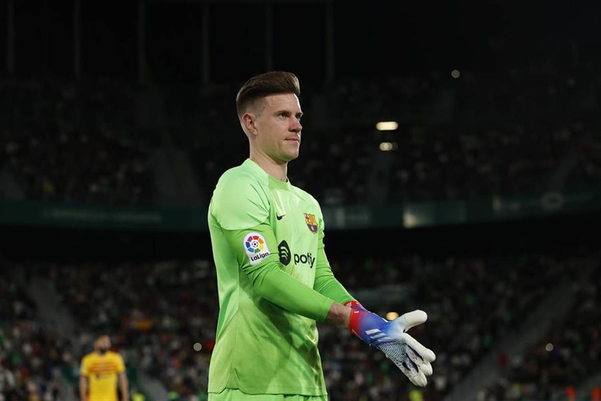 Portero: Ter Stegen, la gran muralla del Barcelona en esta temporada y espera ser uno de los protagonistas ante el Madrid.