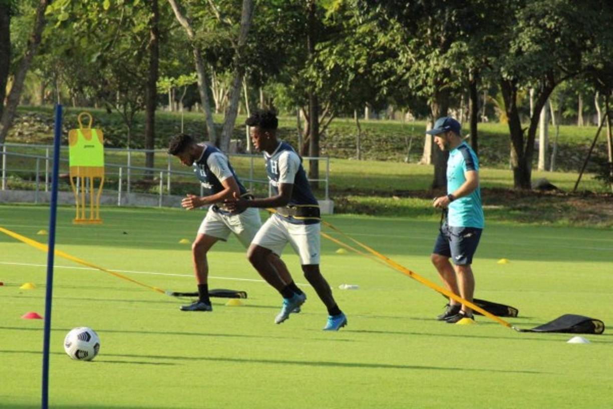 La Selección de Honduras comenzó los trabajos para su debut en la eliminatoria mundialista.