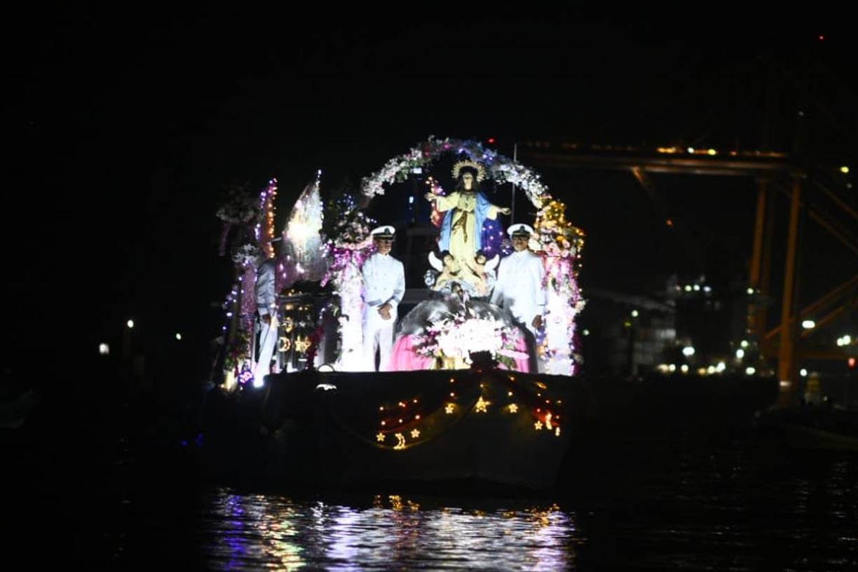 Cada góndola buscaba transmitir un mensaje de reflexión y cuidado que debemos tener con el mar y la vida que agua habita. 