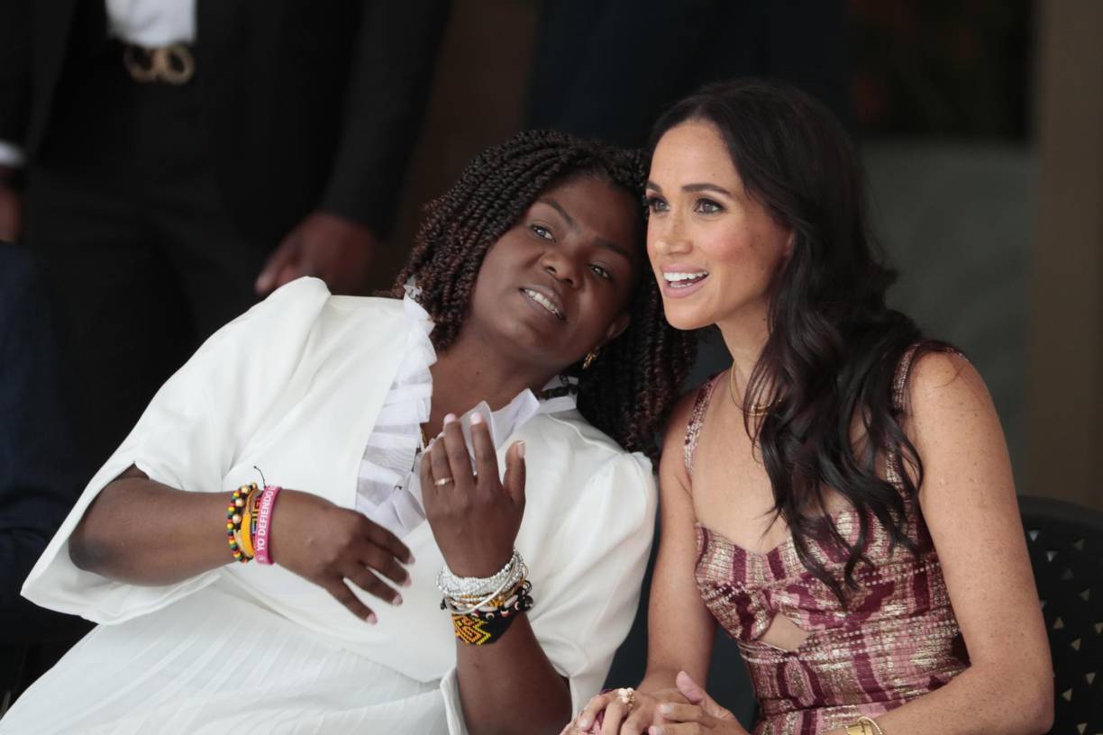 La duquesa de Sussex se mostró cercana a la vicepresidenta durante el evento. Márquez afirmó que invitó al príncipe y a su esposa en Colombia, tras ver su documental en Netflix.
