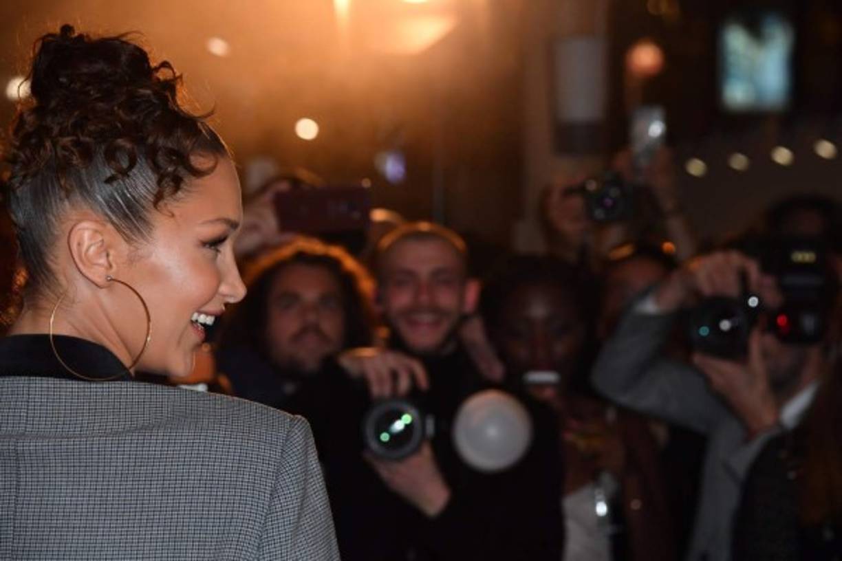 Bella Hadid impactó a los fotógrafos de Cannes.