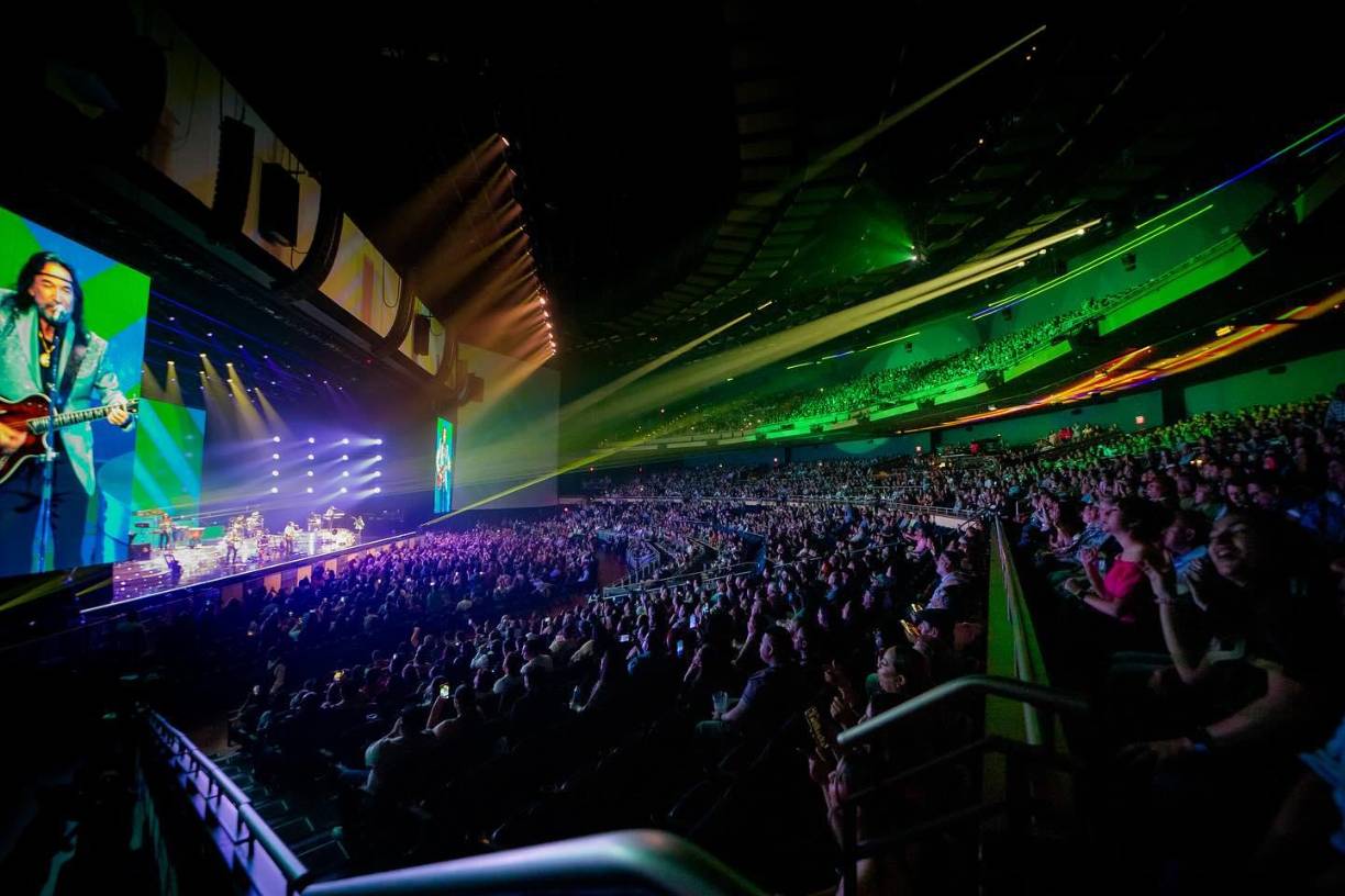 Con una producción a cargo de En Vivo Producciones presentada por Conciertos BAC y patrocinado, en parte, por Diario La Prensa, Los Bukis regresan a Honduras tras años de ausencia. Este concierto no solo es un regreso, sino una celebración de sus grandes éxitos.