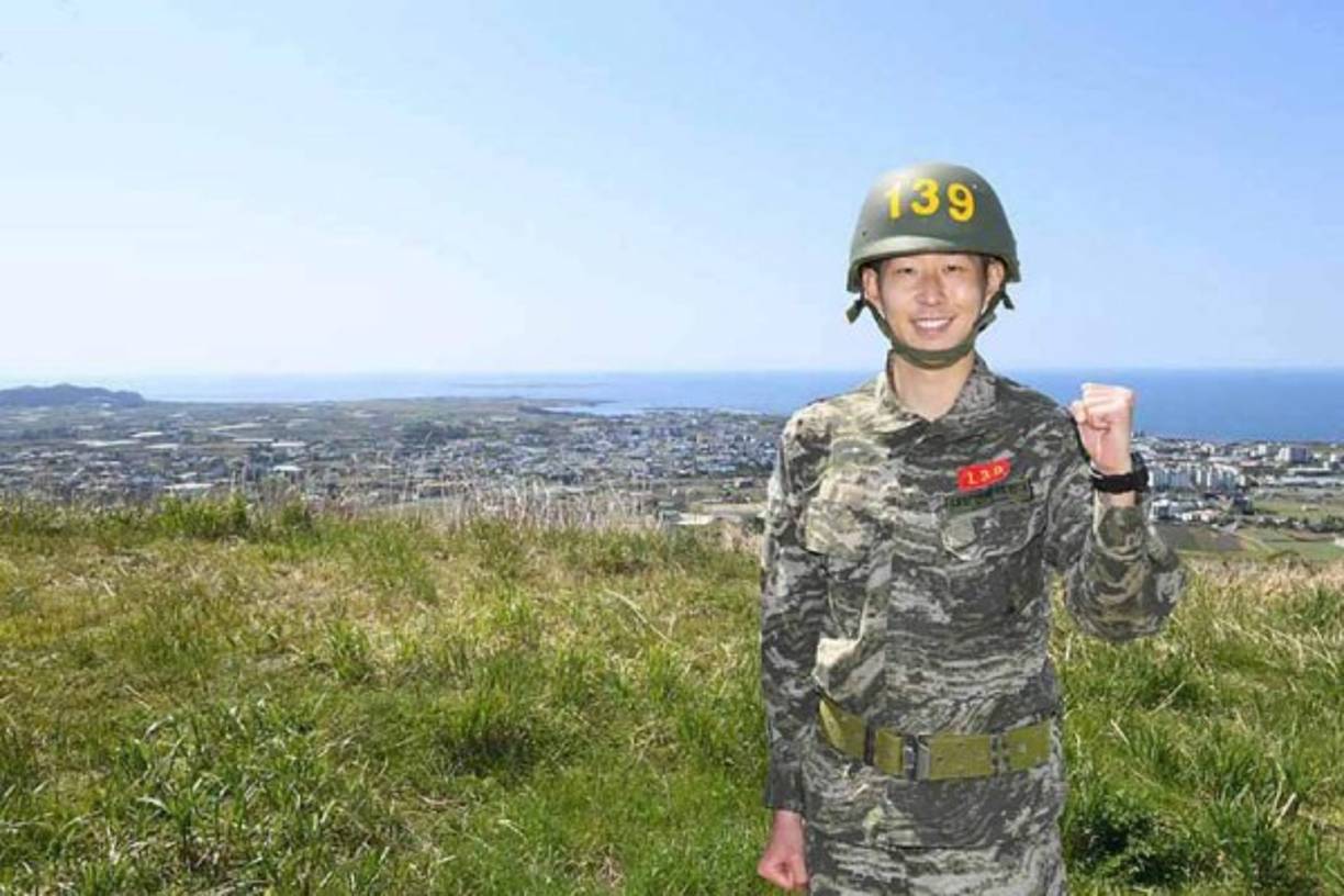 'Son recibió el premio ‘Pilsung’, que es uno de los cinco tipos de premios para los mejores artistas. Todos los cursos fueron juzgados de manera justa y estricta, y sus oficiales de entrenamiento militar han dicho que pasó por el entrenamiento fielmente”, sentenció un oficial de marina al diario ‘Korea Herald’.