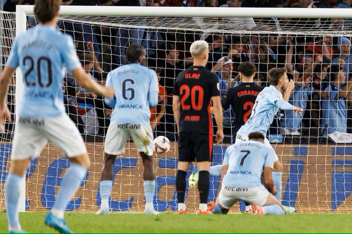 Dos minutos después, Hugo Álvarez marcó el gol del empate del Celta de Vigo 2-2 contra el FC Barcelona.