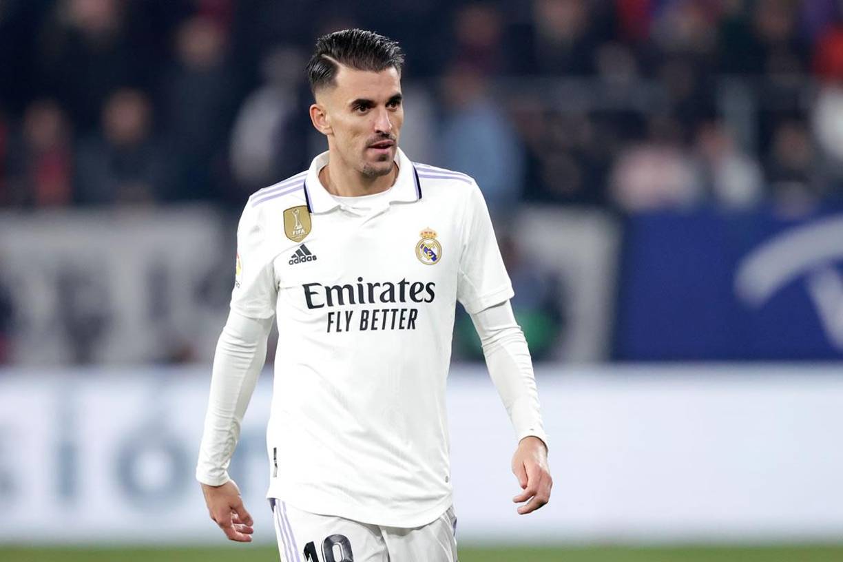 El futuro de Dani Ceballos en el Real Madrid se ha vuelto incierto, y su posible salida en este mercado de fichajes ha llamado la atención de varios equipos en la Liga Española. Uno de los clubes que ha surgido como una opción sorpresa para el centrocampista sevillano es el Celta de Vigo, que bajo la dirección de Rafa Benítez busca fortalecer su mediocampo.