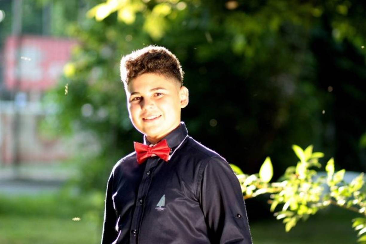 SYMPATHETIC/SIMPÁTICO<br/>El término inglés es sinónimo de “compasivo, solidario”, mientras que el español se refiere a una cualidad que inspira simpatía. <br/>