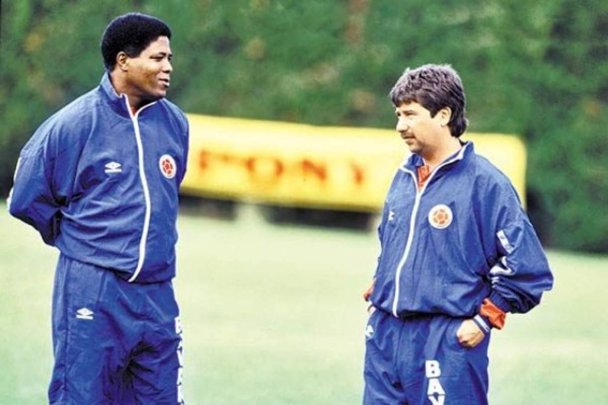Inició su carrera como asistente técnico de Francisco Maturana en Atlético Nacional y en la Selección Colombia en los mundiales de fútbol de 1990 y 1994. Fue técnico de Atlético Nacional con el que fue campeón 1991.