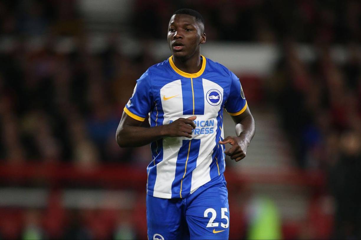 El Arsenal parece estar dispuesto a hacer otra gran inversión para mejorar su plantilla y ahora va por otro fichaje multimillonario. Los GUnners harán una oferta por el mediocentro ecuatoriano Moisés Caicedo, del Brighton, según The Sun. El club del joven jugador ha dejado claro que esperaría, como mínimo, unos 100 millones de euros por él. El chelsea también lo quiere.