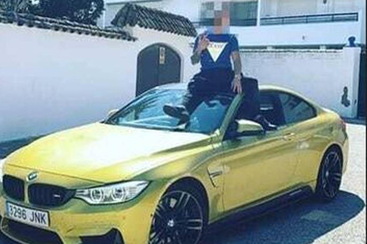 Miguel González, portavoz de la Guardia Civil de Cádiz, explica que la particularidad que tiene la organización desarticulada era que “hacía un uso muy profuso de las redes sociales como media de acrecentar su poder en la zona”.