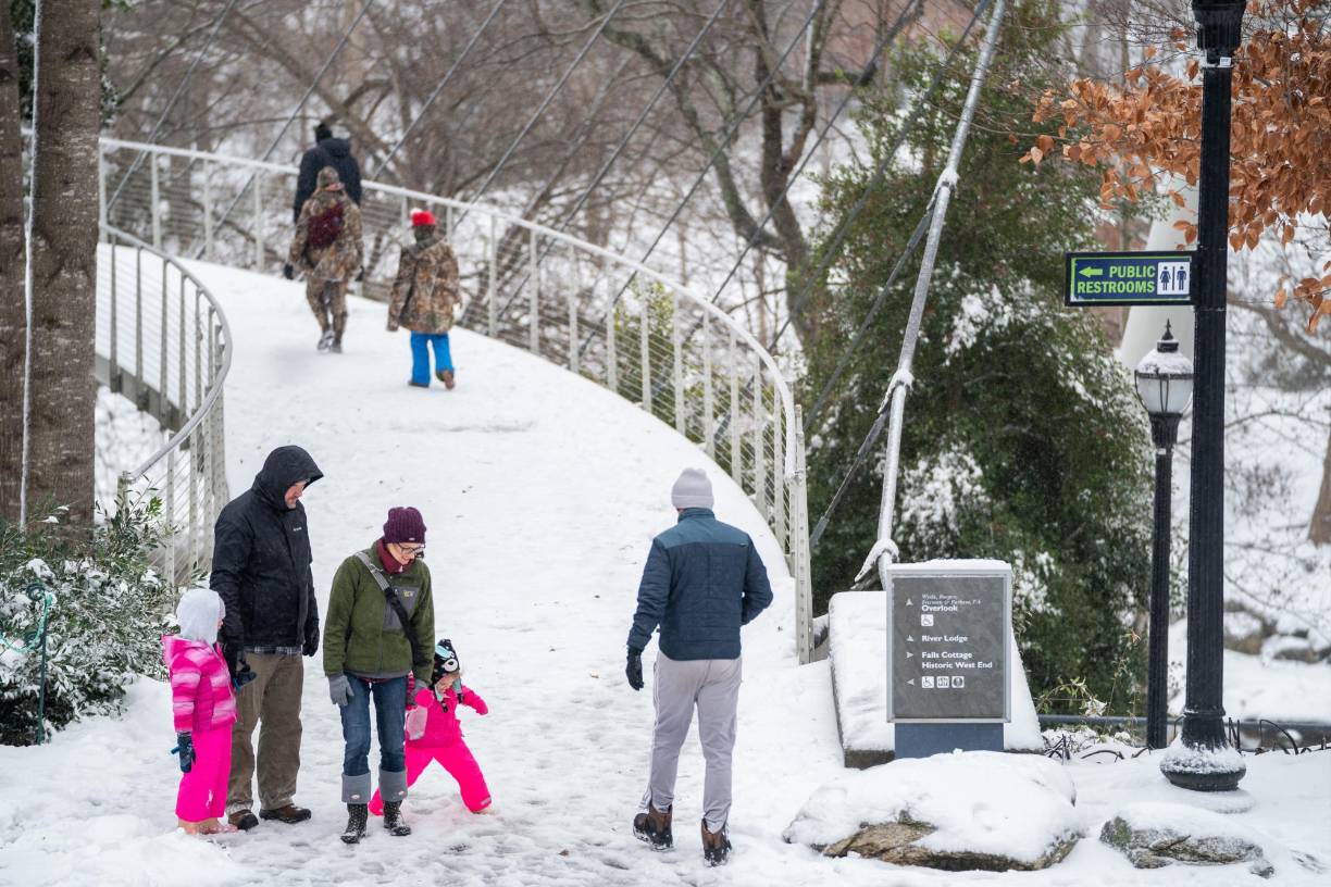 Más de 80 millones de personas están bajo alertas climáticas, informaron medios estadounidenses.