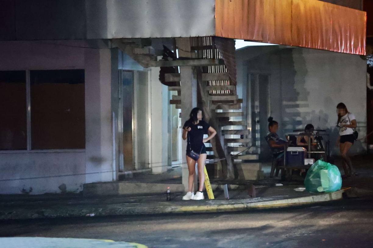 Dos grupos más numerosos se ven sobre la segunda calle, 6 y 7 avenida tanto de Guamilito como del barrio el Benque.