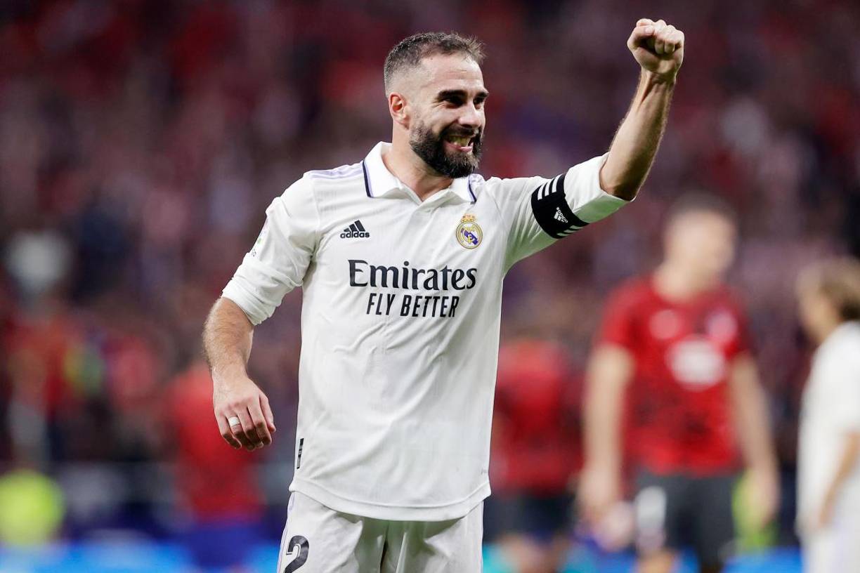 Dani Carvajal - El español formará en el lateral derecho del Real Madrid frente a los azulgranas. Tendrá mucho trabajo por esa banda.
